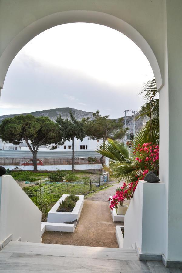 Kamari Beach Houses With Balcony And Garden Dış mekan fotoğraf