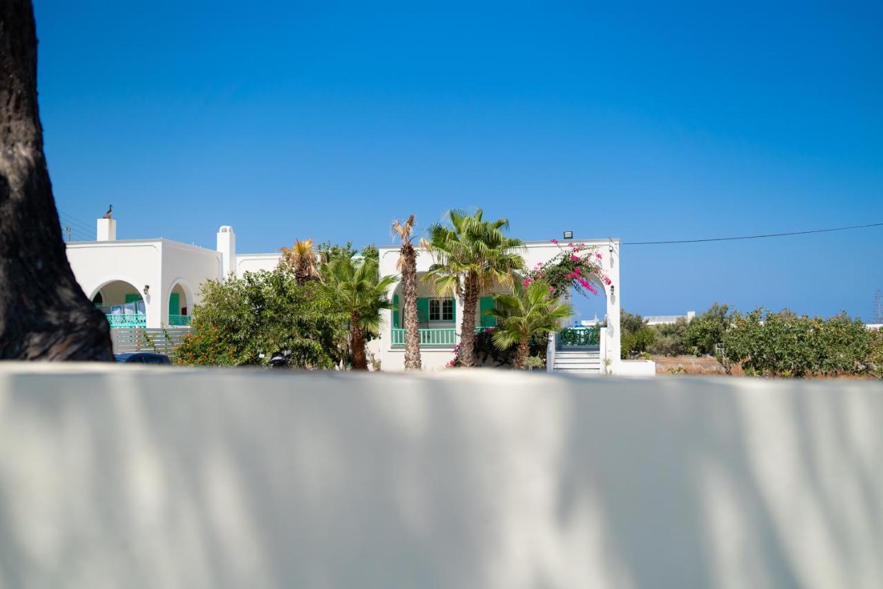 Kamari Beach Houses With Balcony And Garden Dış mekan fotoğraf