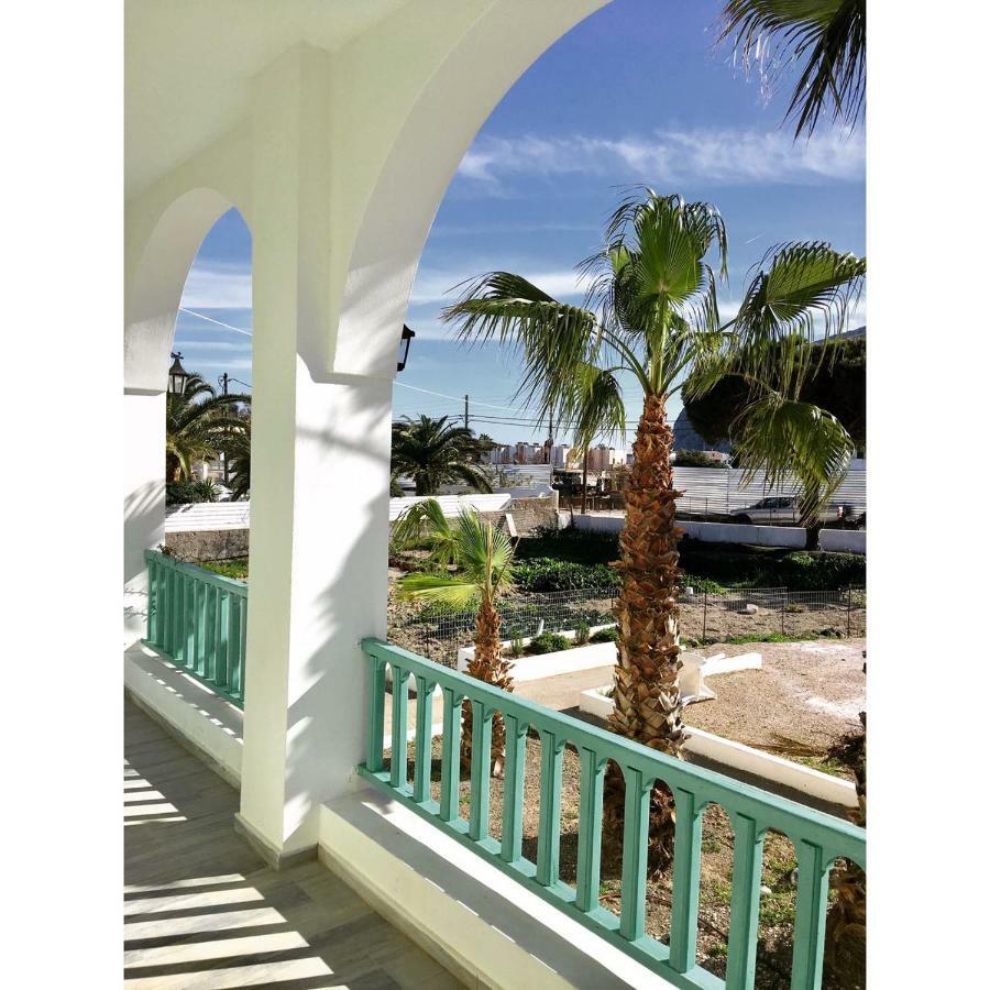 Kamari Beach Houses With Balcony And Garden Dış mekan fotoğraf